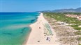 foto plaz hotela Mimose Beach Village v Badesi na talianskom ostrove Sardinia
