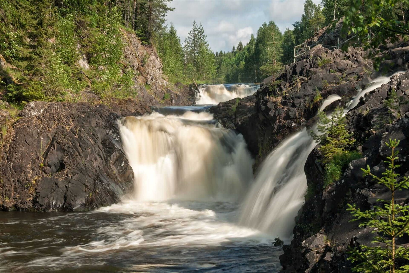 Молочный водопад Карелия